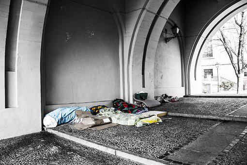 homeless-2090507__340.jpg